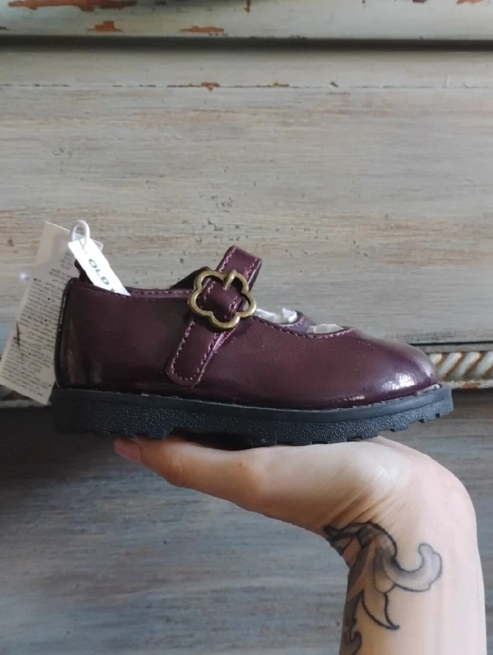 Old Navy Girls' Patent Mary Jane Shoes in Burgundy